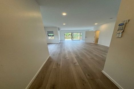 Photo of property in 47a Crestview Rise, Papakura, 2110