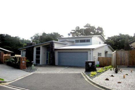 Photo of property in 9 Nita Place, The Gardens, Auckland, 2105