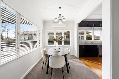 Photo of property in 87 Avondale Road, Greenmeadows, Napier, 4112