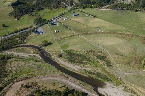 Photo of property in Turvey Farm, 904b Coast Road, Wainuiomata Coast, Wainuiomata, 5373