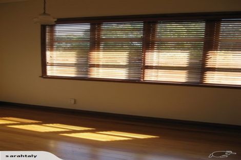 Photo of property in 72 Mount Smart Road, Onehunga, Auckland, 1061