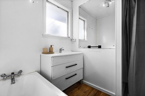 Photo of property in 3 Cranby Crescent, Onekawa, Napier, 4110