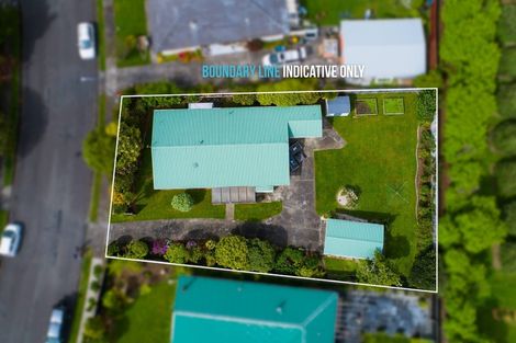 Photo of property in 8 Leybourne Avenue, Waikanae, 5036