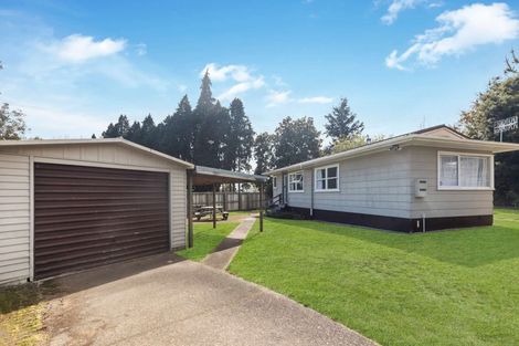 Photo of property in 69 Aquarius Drive, Kawaha Point, Rotorua, 3010