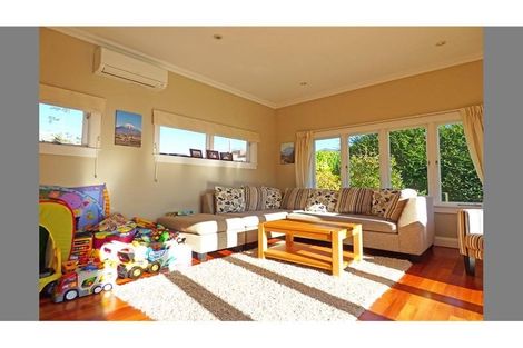 Photo of property in 30 Kitchener Road, Sandringham, Auckland, 1025