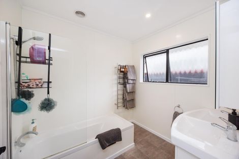 Photo of property in 28 Jefferson Crescent, Milson, Palmerston North, 4414