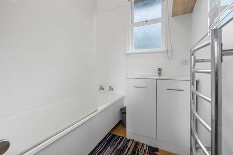 Photo of property in 102 Easther Crescent, Kew, Dunedin, 9012
