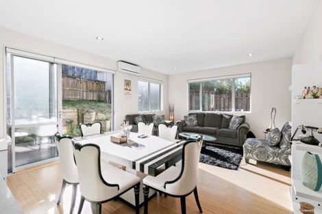 Photo of property in 135a Tiroroa Avenue, Te Atatu South, Auckland, 0610