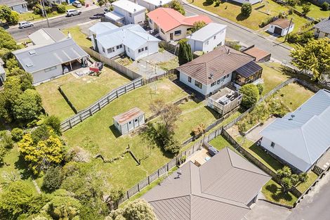 Photo of property in 4 Hillary Street, Tawa, Wellington, 5028