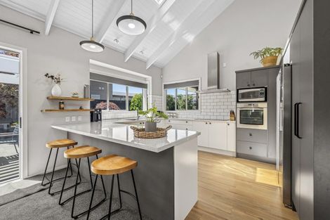 Photo of property in 9 Coprosma Crescent, Waipahihi, Taupo, 3330