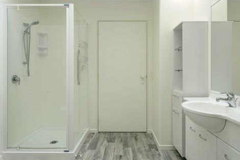 Photo of property in 33 Lakeridge Close, Rangatira Park, Taupo, 3330