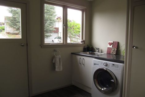 Photo of property in 2 Chapple Street, Alexandra, 9320