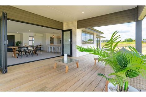 Photo of property in 11 The Lakes Drive, Kerikeri, 0230