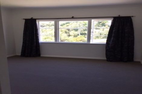 Photo of property in 7 Bassett Road, Johnsonville, Wellington, 6037