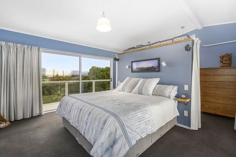 Photo of property in 66 Tasman Road, Otaki Beach, Otaki, 5512