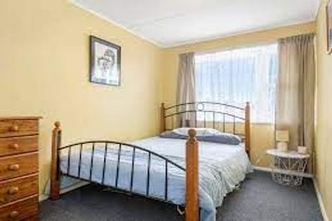 Photo of property in 90 Warspite Avenue, Cannons Creek, Porirua, 5024