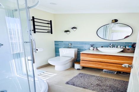 Photo of property in 5 Coralsea Way, Arkles Bay, Whangaparaoa, 0932
