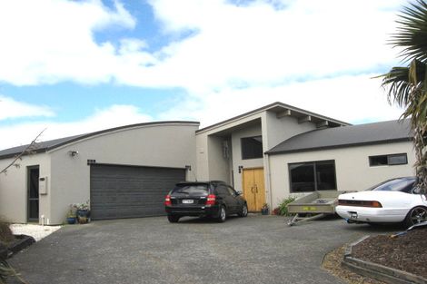 Photo of property in 18 Avonbrook Lane, Pukekohe, 2120