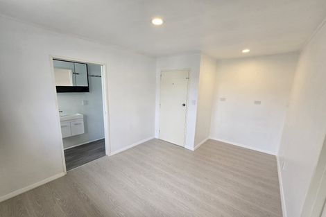 Photo of property in 4 Kiwi Road, Raumati Beach, Paraparaumu, 5032