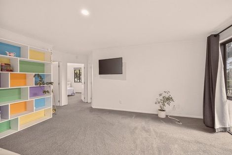 Photo of property in 5 Plains View, Mount Pleasant, Christchurch, 8081