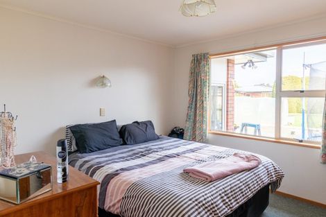 Photo of property in 4 Anne Street, Winton, 9720