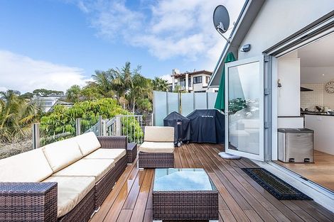 Photo of property in 29 Hyde Road, Rothesay Bay, Auckland, 0630