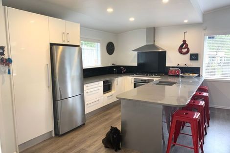 Photo of property in 47 Japonica Drive, Beach Haven, Auckland, 0626