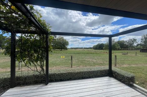 Photo of property in 37 Peake Road, Cambridge, Hamilton, 3283