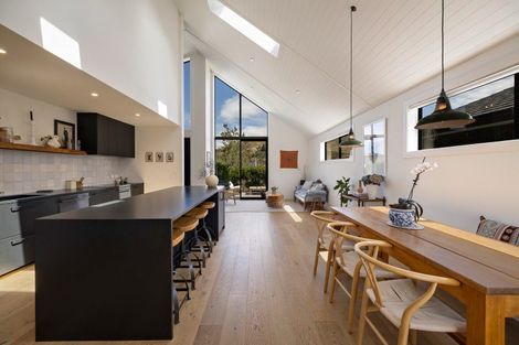 Photo of property in 9 Howden Drive, Jacks Point, 9371