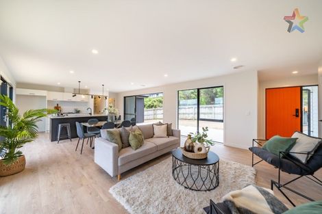 Photo of property in 9 Swain Grove, Riverstone Terraces, Upper Hutt, 5018