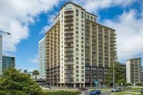 Photo of property in The Rennaissance, 10h/18 Ronwood Avenue, Manukau, Auckland, 2104