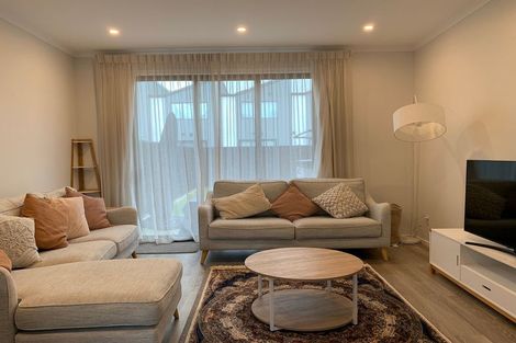 Photo of property in 14b Mawai Hakona Drive, Wallaceville, Upper Hutt, 5018