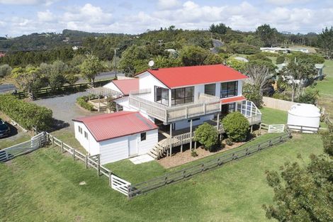 Photo of property in 264 Wishart Road, Helensville, 0875