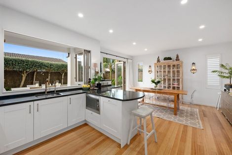 Photo of property in 1/13 Milford Road, Milford, Auckland, 0620