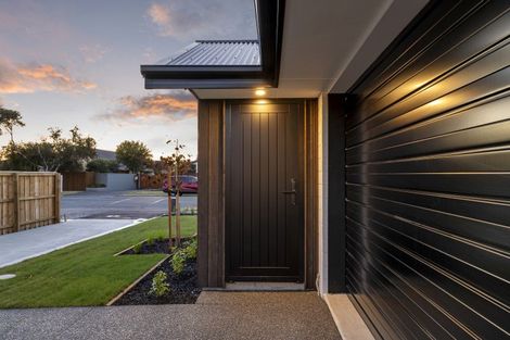 Photo of property in 464a Bower Avenue, Parklands, Christchurch, 8083