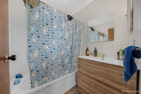 Photo of property in 17 Kairanga Street, Mangere East, Auckland, 2024