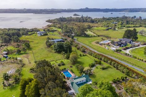 Photo of property in 98 Edmonds Road, Kerikeri, 0293