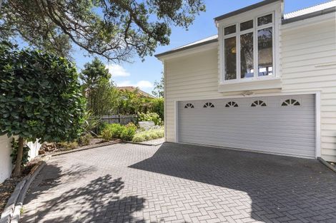Photo of property in 32 Clarence Road, Northcote Point, Auckland, 0627