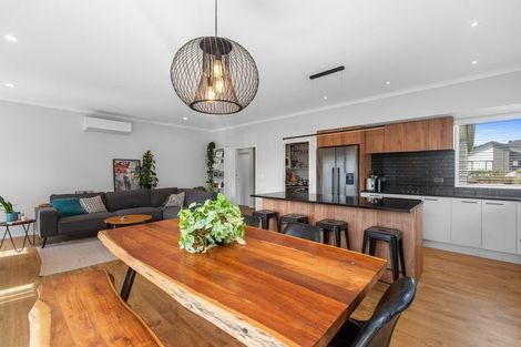 Photo of property in 31 Nellie Drive, Kumeu, 0810