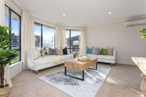 Photo of property in 35 Cabeleigh Drive, Helensville, 0800