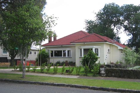 Photo of property in 121 Wheturangi Road, Greenlane, Auckland, 1051