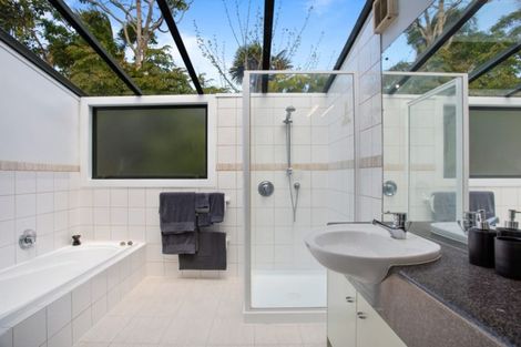 Photo of property in 1/2 The Esplanade, Castor Bay, Auckland, 0620