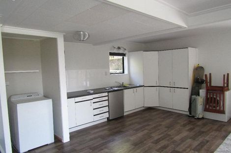 Photo of property in 13 Besley Place, Acacia Bay, Taupo, 3330