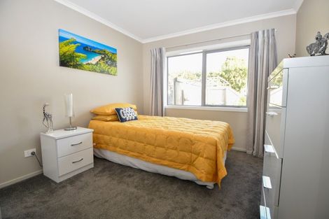 Photo of property in 266 High Street South, Carterton, 5713