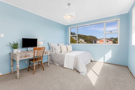 Photo of property in 11 Spinnaker Drive, Whitby, Porirua, 5024