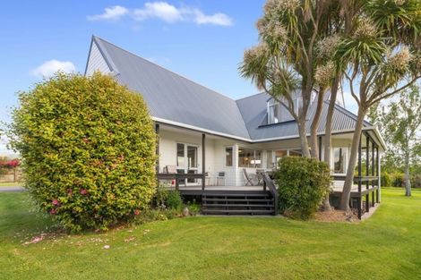 Photo of property in 14 Robinson Avenue, Holdens Bay, Rotorua, 3010