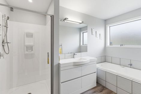 Photo of property in 5 Guardsman Place, Prebbleton, 7604