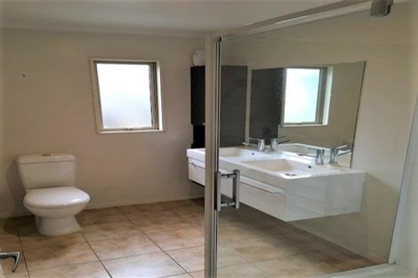 Photo of property in 18 Scarlet Lane, Redwood, Christchurch, 8051