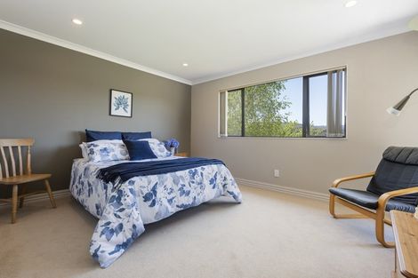 Photo of property in 72 Emerald Hill Drive, Birchville, Upper Hutt, 5018