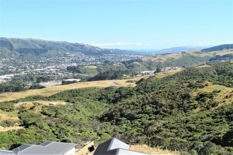 Photo of property in 33 Havana Rise, Grenada Village, Wellington, 6037